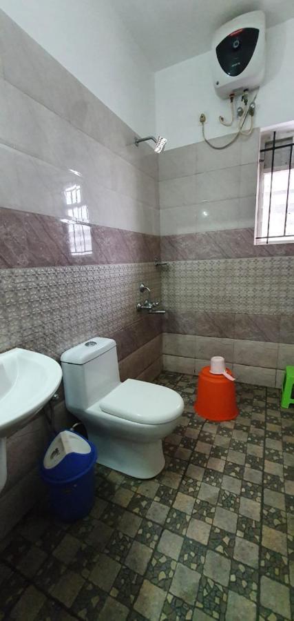 Indraprastha Tourist Home Chottanikara Zewnętrze zdjęcie