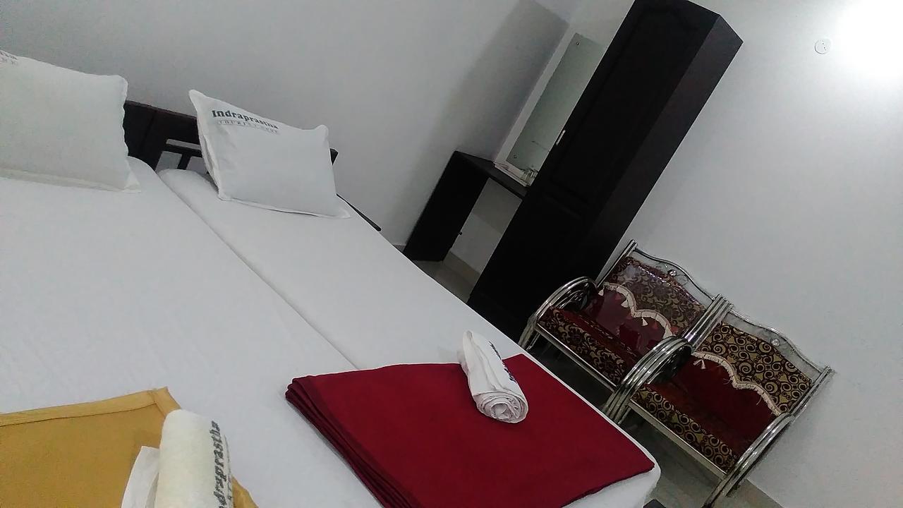 Indraprastha Tourist Home Chottanikara Zewnętrze zdjęcie