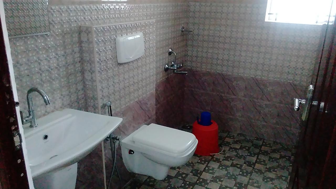 Indraprastha Tourist Home Chottanikara Zewnętrze zdjęcie